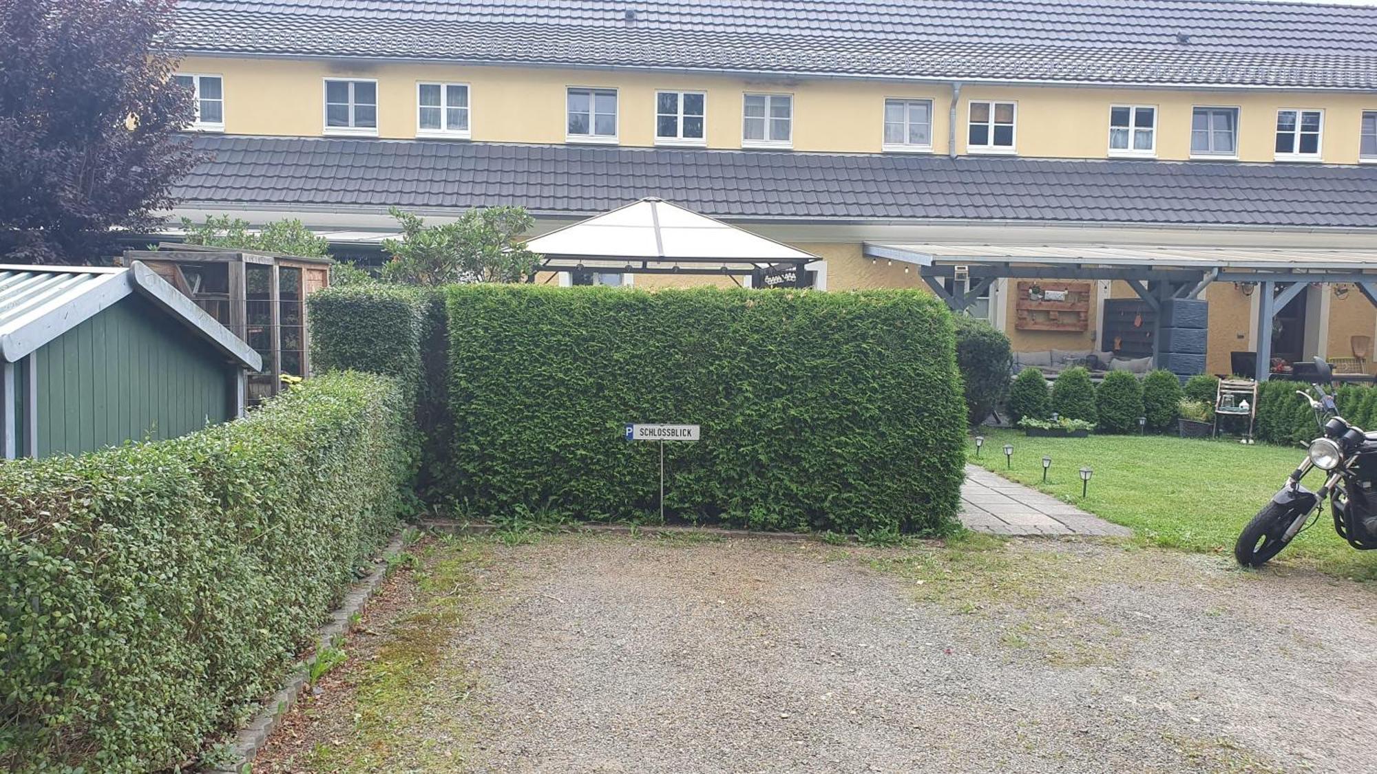Ferienwohnung Im Gutshof Direkt Gegenueber Dem Schloss, Rhododendronpark Mit Terrasse Und Wlan Kromlau ภายนอก รูปภาพ